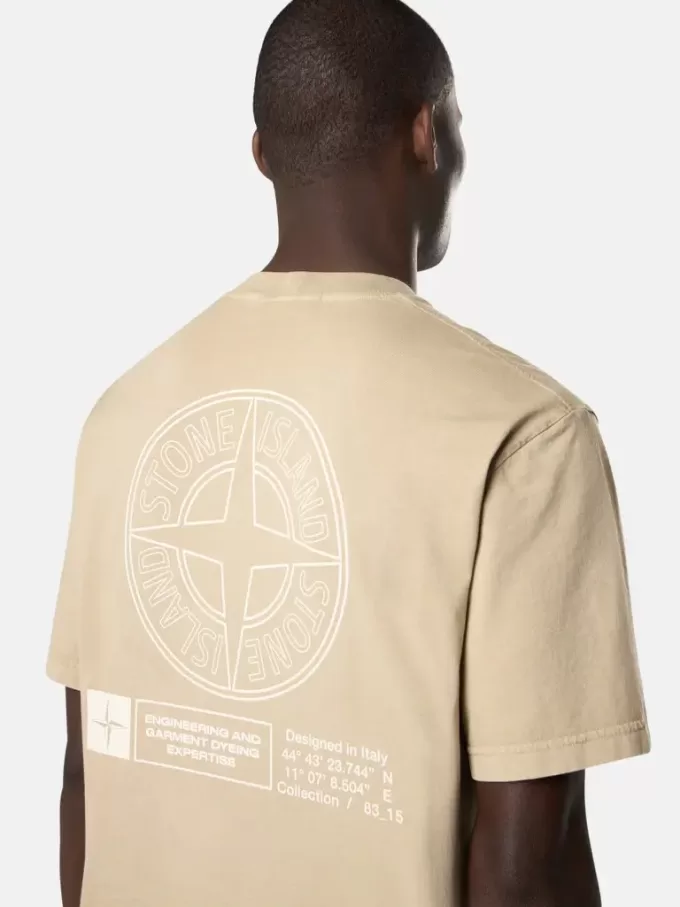 T-shirt à manches courtes et coupe classique avec imprimé « Industrial » T-shirt à manches courtes et coupe classique avec imprimé « Industrial »