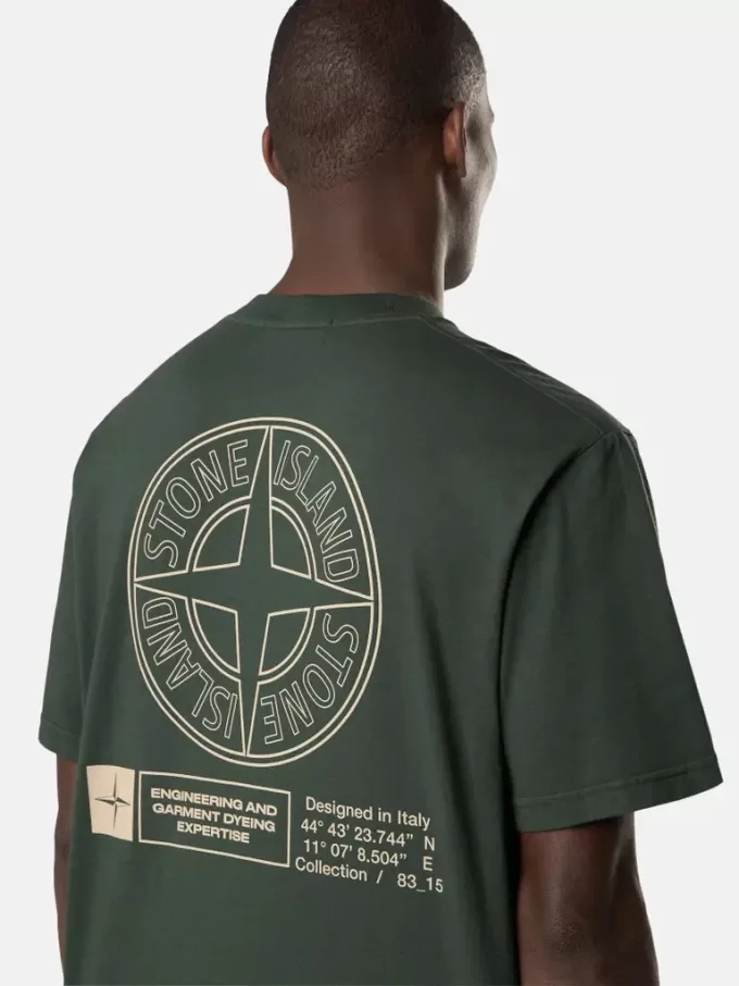T-shirt à manches courtes et coupe classique avec imprimé « Industrial » T-shirt à manches courtes et coupe classique avec imprimé « Industrial »