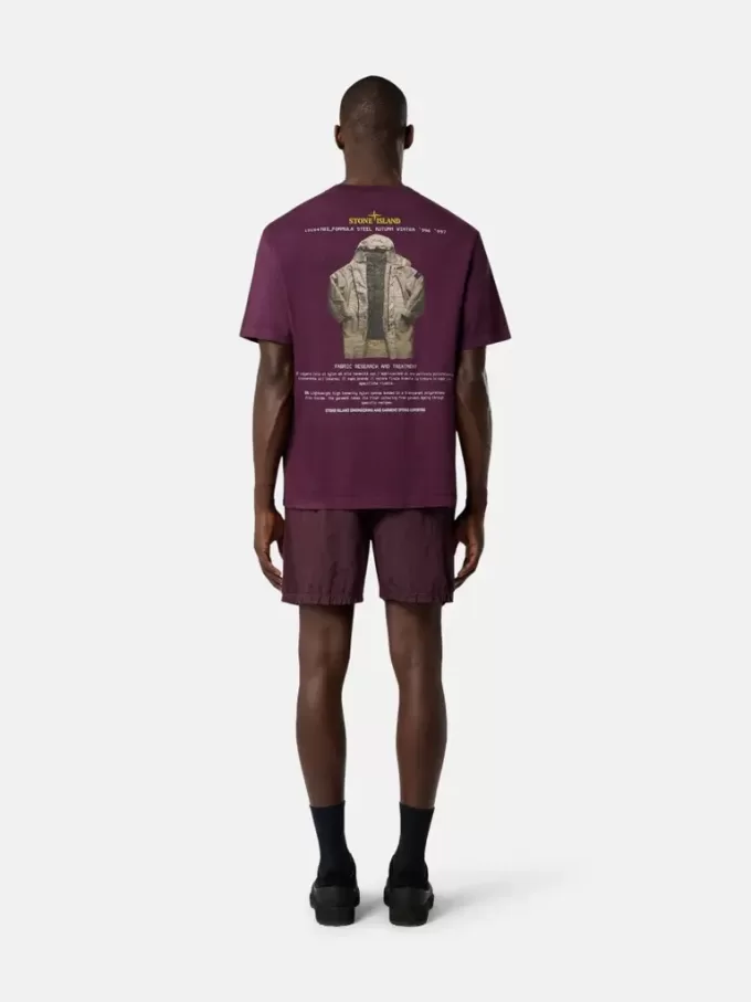 T-shirt à manches courtes et coupe classique avec imprimé saisonnier « Archivio » T-shirt à manches courtes et coupe classique avec imprimé saisonnier « Archivio »