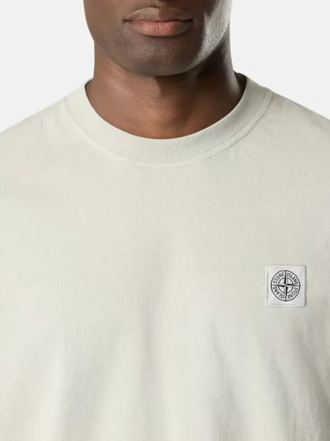 T-shirt à manches courtes et coupe classique avec patch Compass