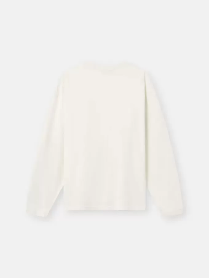 T-shirt à manches longues et coupe classique avec patch Compass ton sur ton T-shirt à manches longues et coupe classique avec patch Compass ton sur ton