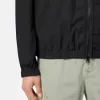 Veste à capuche avec barrière tous temps et protection anti-chute Veste à capuche avec barrière tous temps et protection anti-chute