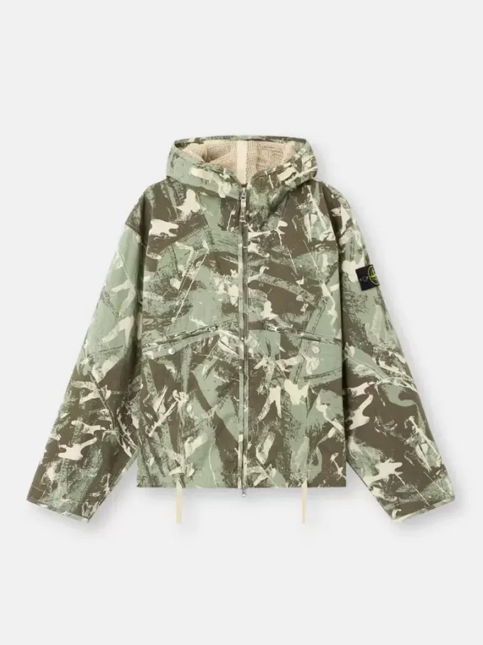 Veste à capuche avec imprimé camouflage et traitement anti-gouttes Veste à capuche avec imprimé camouflage et traitement anti-gouttes