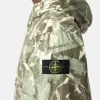 Veste à capuche avec imprimé camouflage et traitement anti-gouttes Veste à capuche avec imprimé camouflage et traitement anti-gouttes