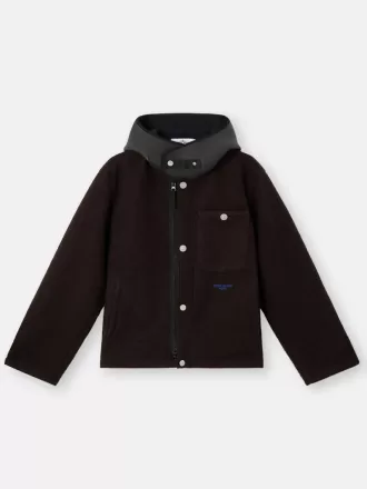 Veste à capuche avec jugulaire et poche poitrine Veste à capuche avec jugulaire et poche poitrine