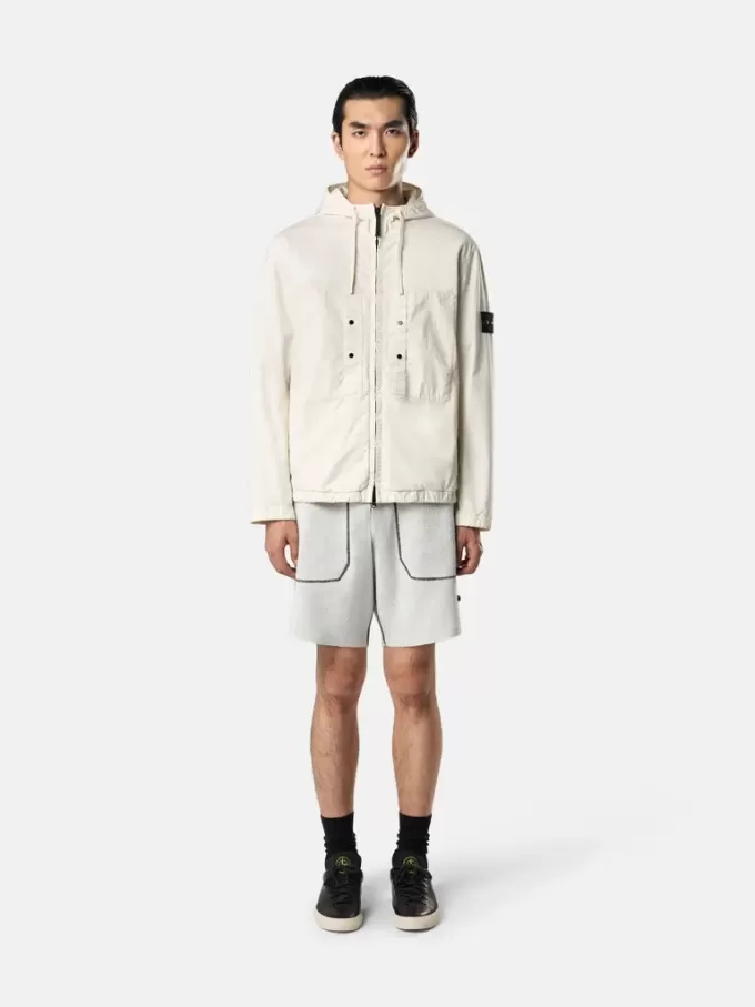 Veste à capuche avec poches poitrine et anti-chute Veste à capuche avec poches poitrine et anti-chute
