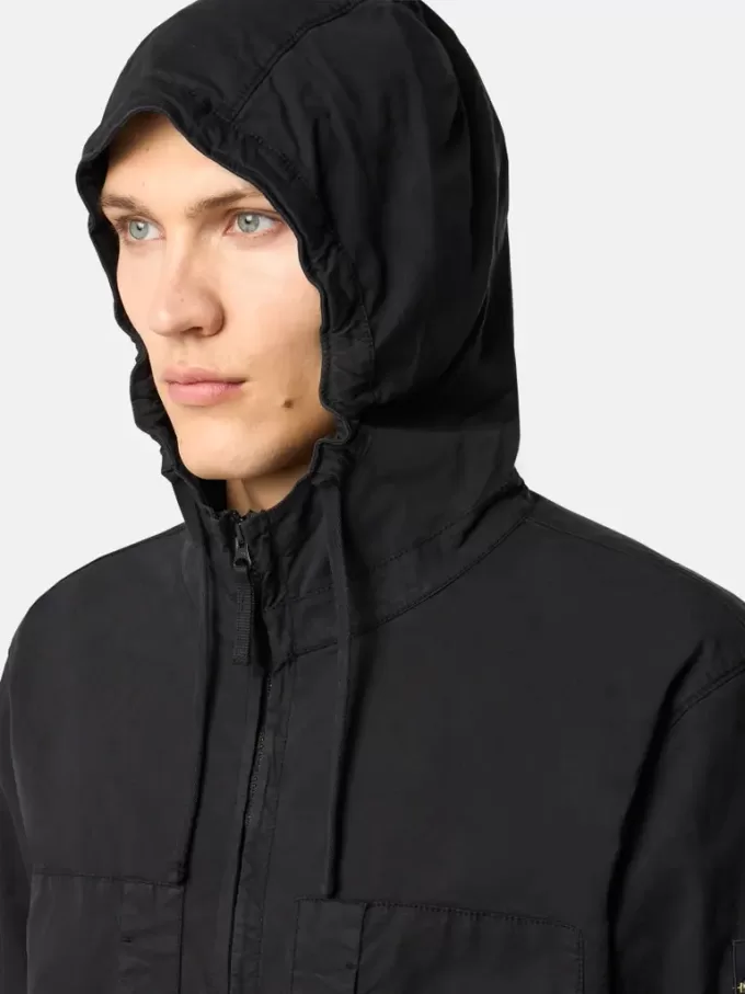 Veste à capuche avec poches poitrine et anti-chute Veste à capuche avec poches poitrine et anti-chute