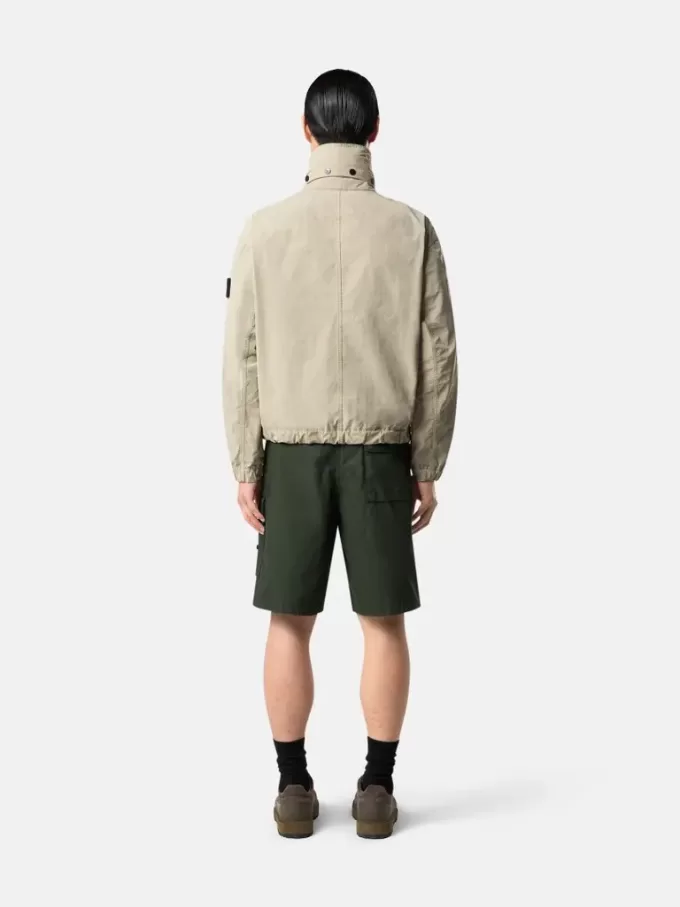Veste chemise avec anti-chute et capuche dissimulée Veste chemise avec anti-chute et capuche dissimulée