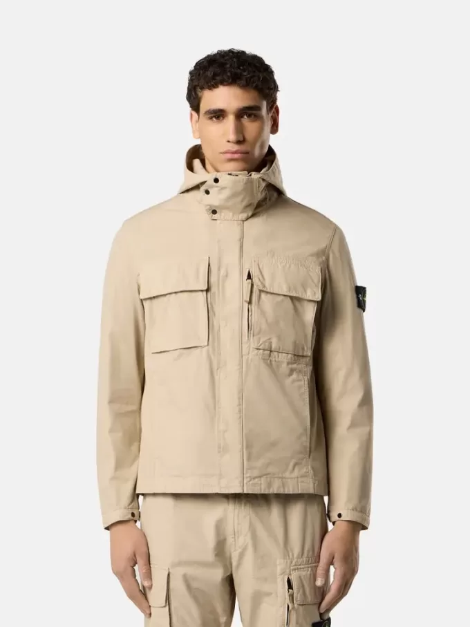 Veste de terrain à capuche avec poche anti-chute et poches poitrine Veste de terrain à capuche avec poche anti-chute et poches poitrine