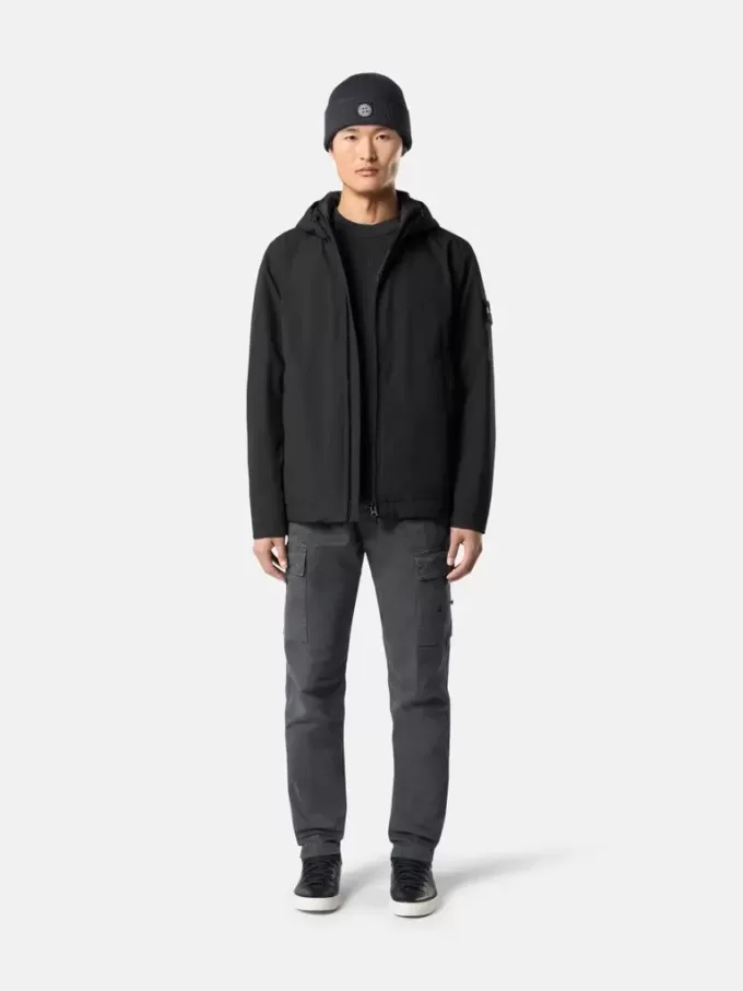 Veste matelassée avec membrane imperméable et coupe-vent Veste matelassée avec membrane imperméable et coupe-vent