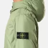 Veste matelassée avec traitement anti-chute et résistance au vent Veste matelassée avec traitement anti-chute et résistance au vent