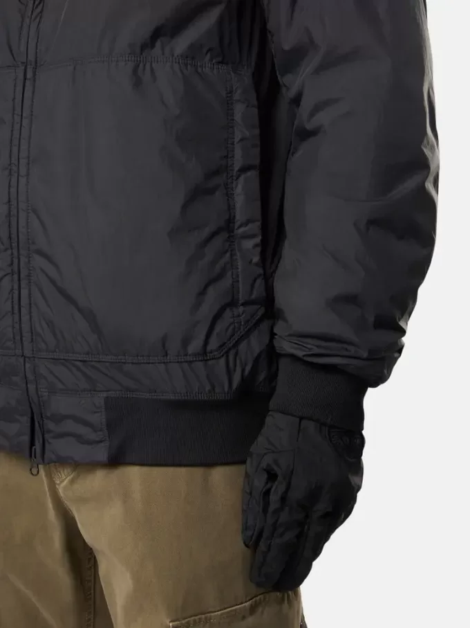 Veste matelassée avec traitement anti-chute et résistance au vent Veste matelassée avec traitement anti-chute et résistance au vent