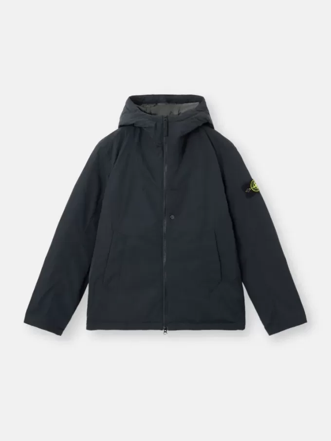 Veste matelassée à capuche avec poches anti-chute et à boutons-pression. Veste matelassée à capuche avec poches anti-chute et à boutons-pression.